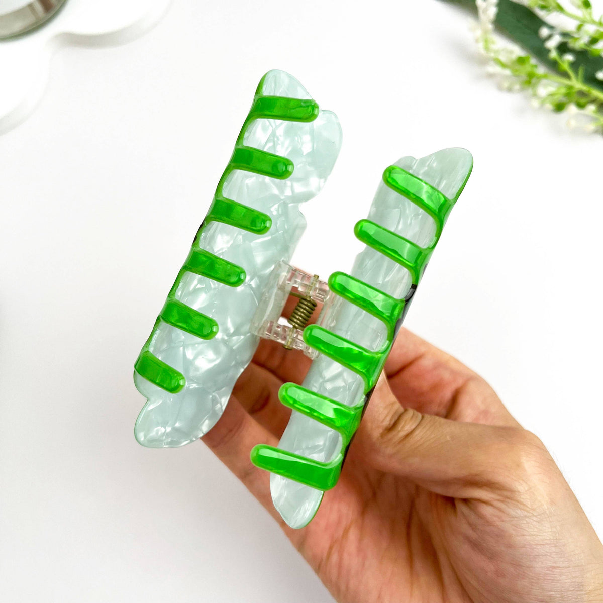 π¦ Green T-Rex Print Claw Clip β Fun Dinosaur Hair Accessory