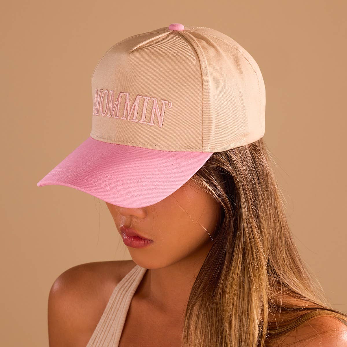 MOMMIN Embroidered Trucker Hat - Vintage Style