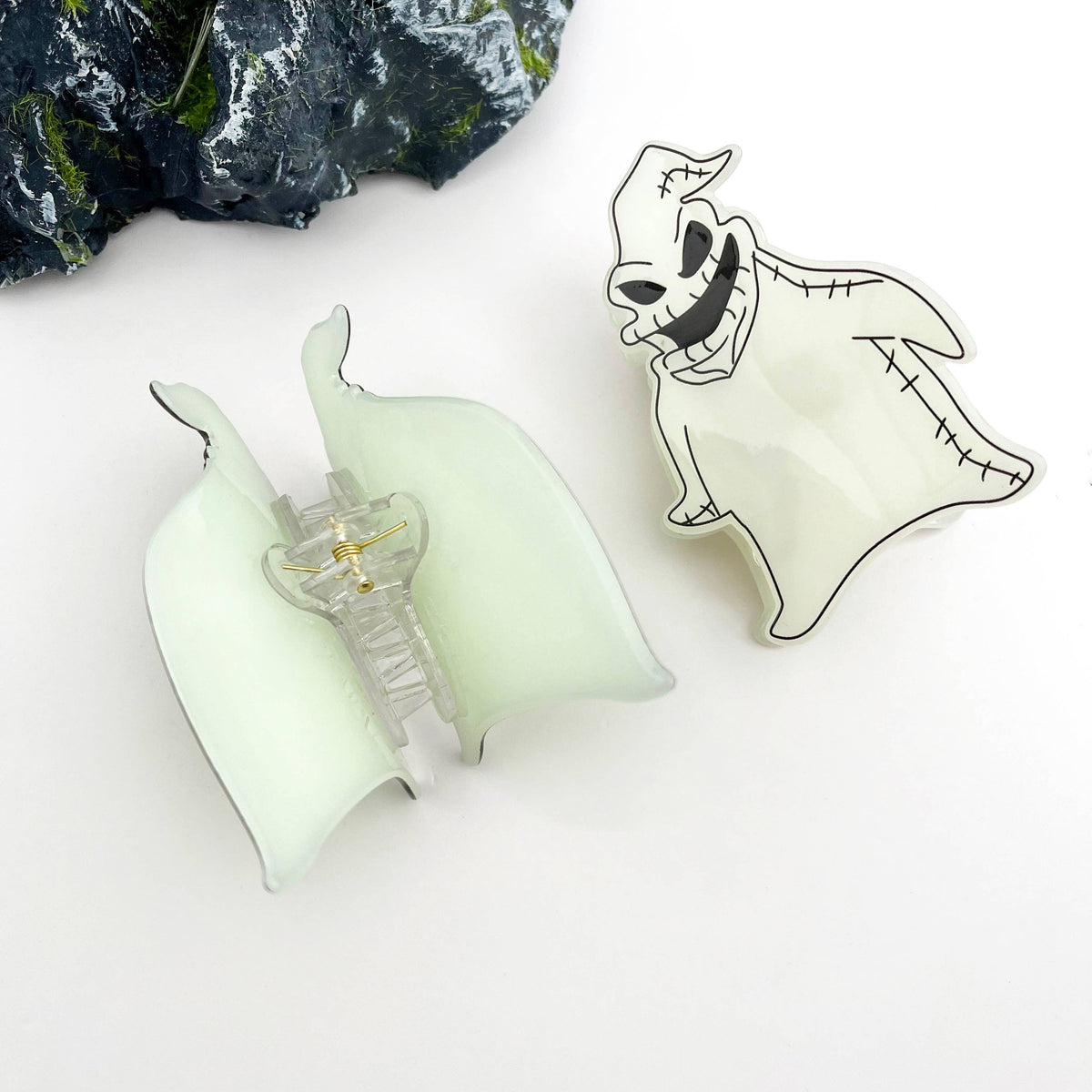 Halloween Glow Ghost – Fluorescent Acrylic Claw Clip
