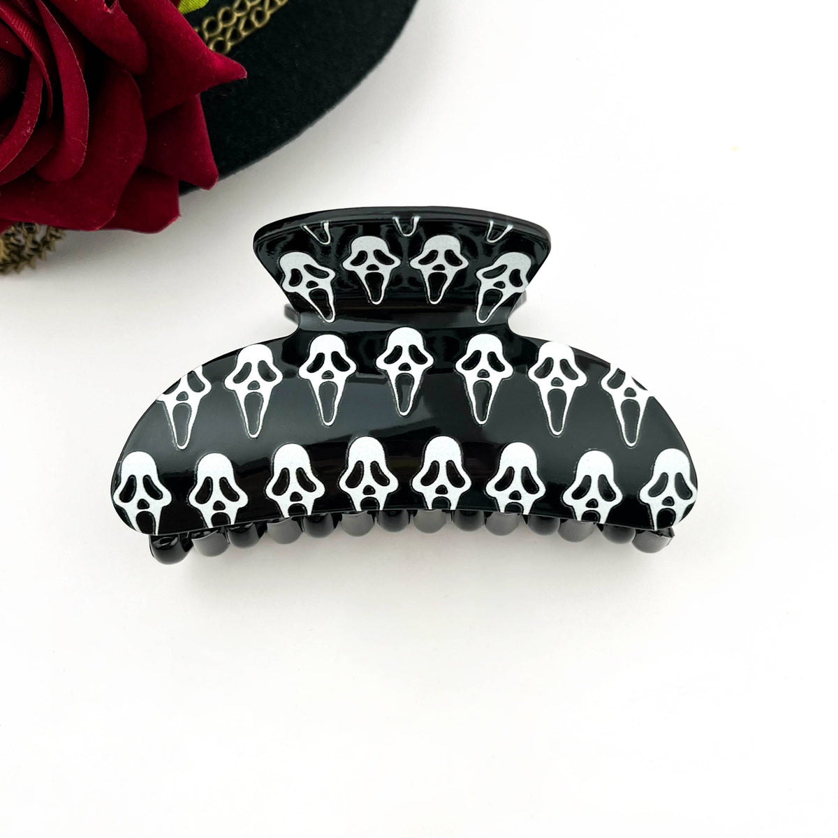 💀 Halloween Skull Acrylic Claw Clip – Spooky Hair Accessory